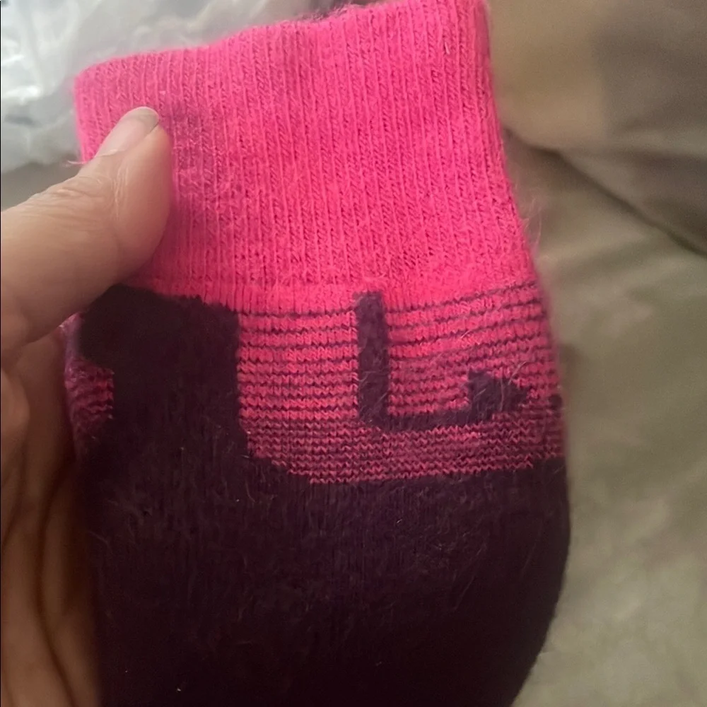 Snow and Ski Mountain Hiking Thick Outdoors Camping Pink and Black Athletic Sock